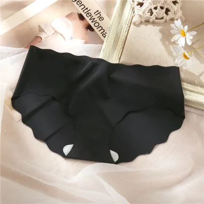 3 Pieces Seamless Panty with Scalloped Edge
