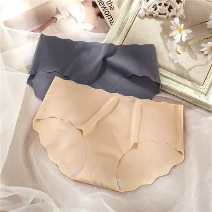 3 Pieces Seamless Panty with Scalloped Edge - Image 3